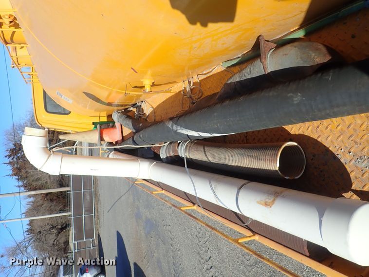 image for item GF9653 1980 Ford 8000 sludge spreader truck