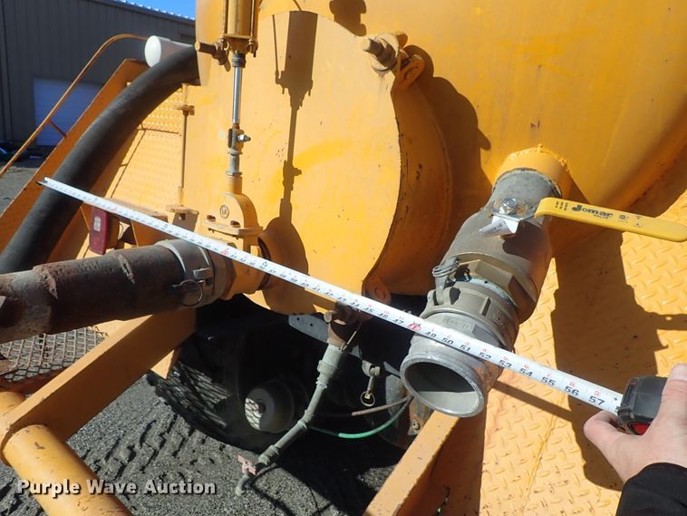 image for item GF9653 1980 Ford 8000 sludge spreader truck