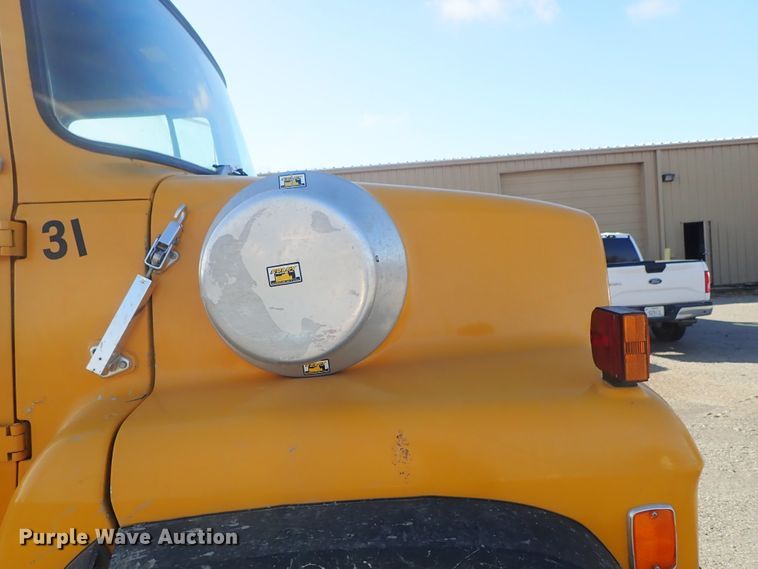 image for item GF9653 1980 Ford 8000 sludge spreader truck