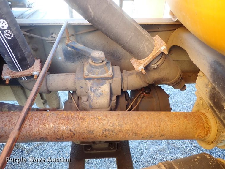 image for item GF9653 1980 Ford 8000 sludge spreader truck