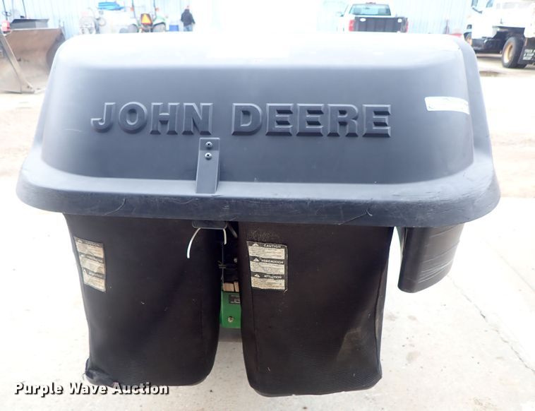 image for item GF9679 John Deere EZ Trak ZTR lawn mower