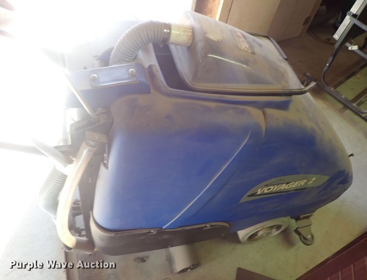 image for item GF9708 Windsor VGR2 floor scrubber