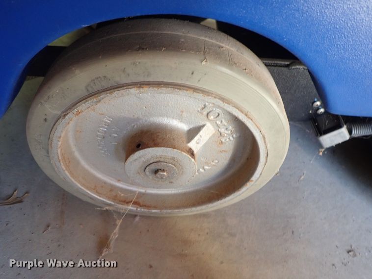 image for item GF9708 Windsor VGR2 floor scrubber