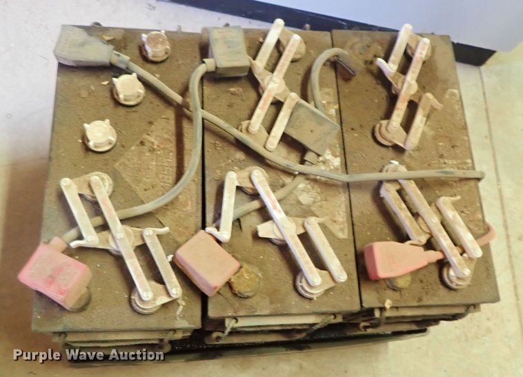 image for item GF9708 Windsor VGR2 floor scrubber