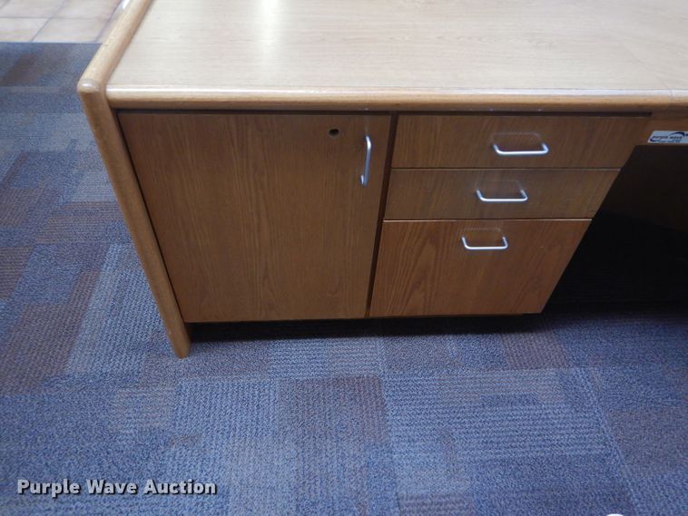 image for item GX9769 U-shaped desk
