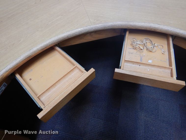 image for item GX9769 U-shaped desk