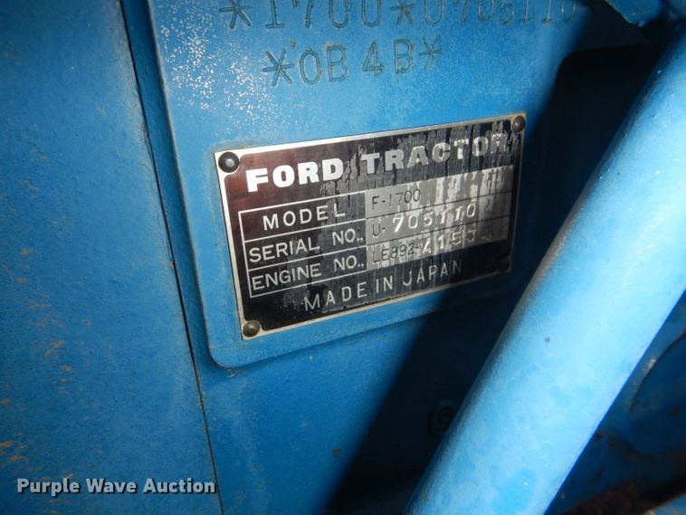 image for item DE1352 1980 Ford 1700 MFWD tractor
