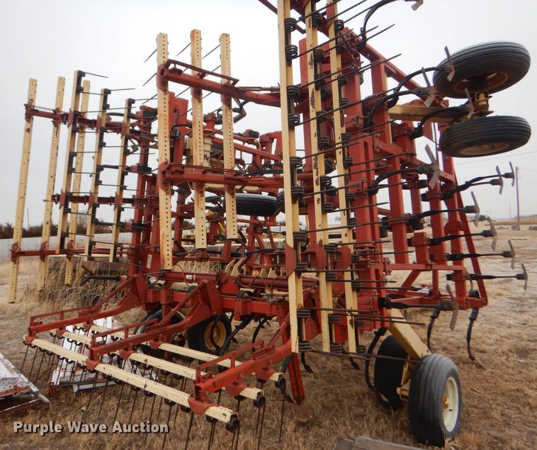 image for item DE1358 Krause 4237 field cultivator