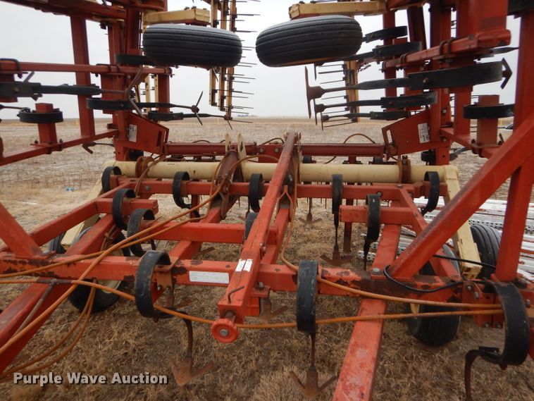 image for item DE1358 Krause 4237 field cultivator