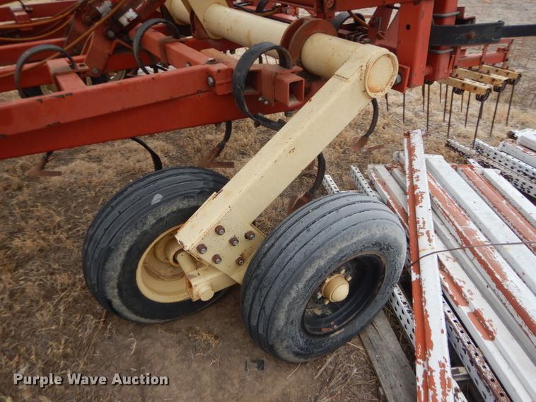 image for item DE1358 Krause 4237 field cultivator