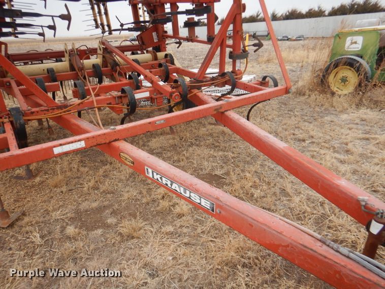 image for item DE1358 Krause 4237 field cultivator