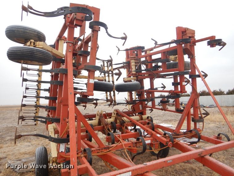 image for item DE1358 Krause 4237 field cultivator