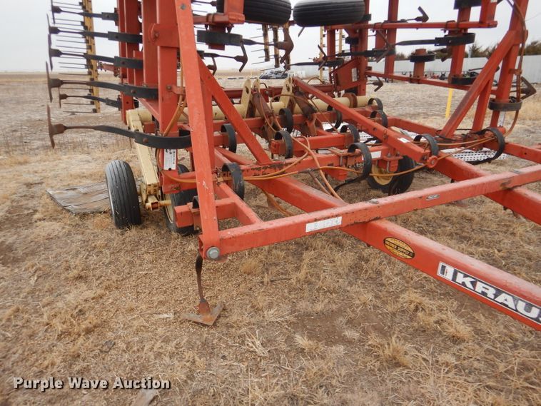 image for item DE1358 Krause 4237 field cultivator