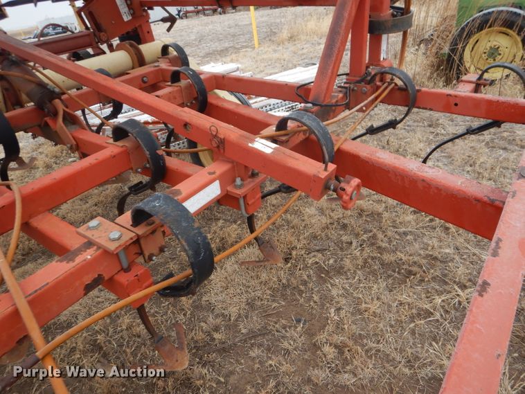 image for item DE1358 Krause 4237 field cultivator