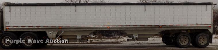 image for item DG2508 1996 Wilson DWH-400 Pace Setter double hopper bottom grain trailer