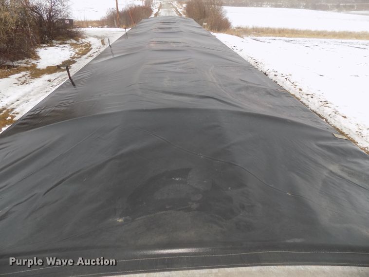 image for item DG2508 1996 Wilson DWH-400 Pace Setter double hopper bottom grain trailer