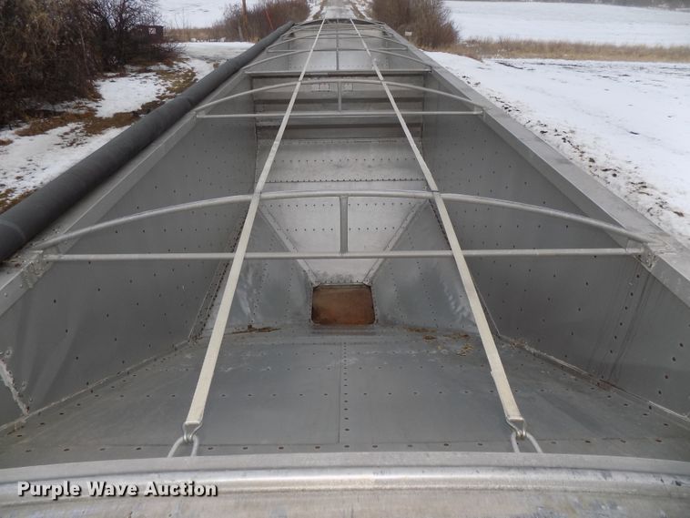 image for item DG2508 1996 Wilson DWH-400 Pace Setter double hopper bottom grain trailer