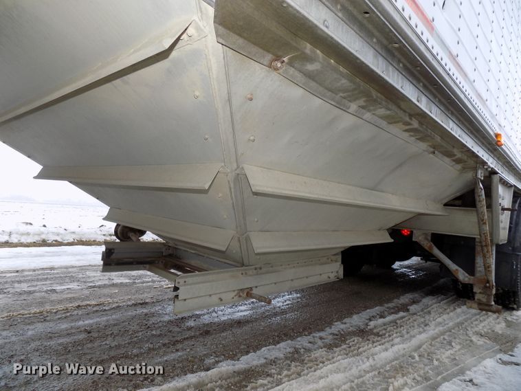 image for item DG2508 1996 Wilson DWH-400 Pace Setter double hopper bottom grain trailer