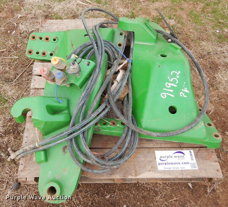 image for item DH3694 John Deere loader brackets