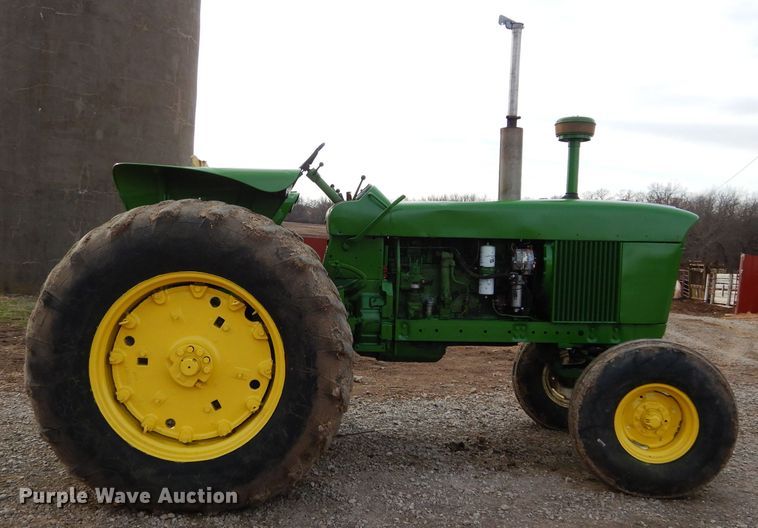 image for item DH3698 John Deere 4020 tractor