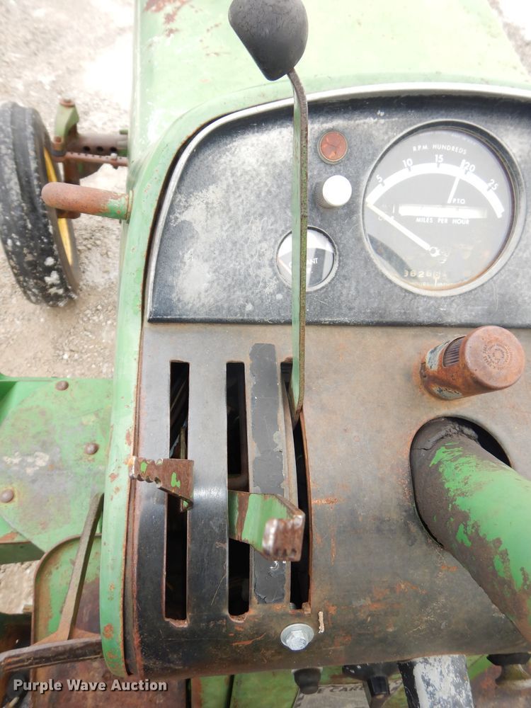 image for item DH4325 1968 John Deere 4020 tractor
