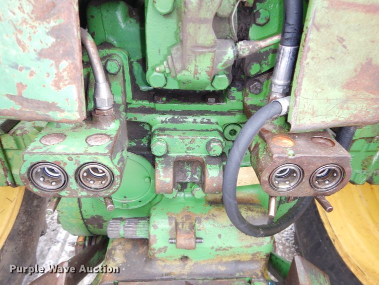 image for item DH4325 1968 John Deere 4020 tractor