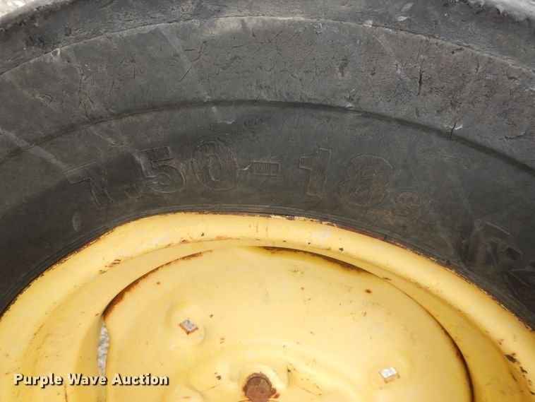 image for item DH4325 1968 John Deere 4020 tractor