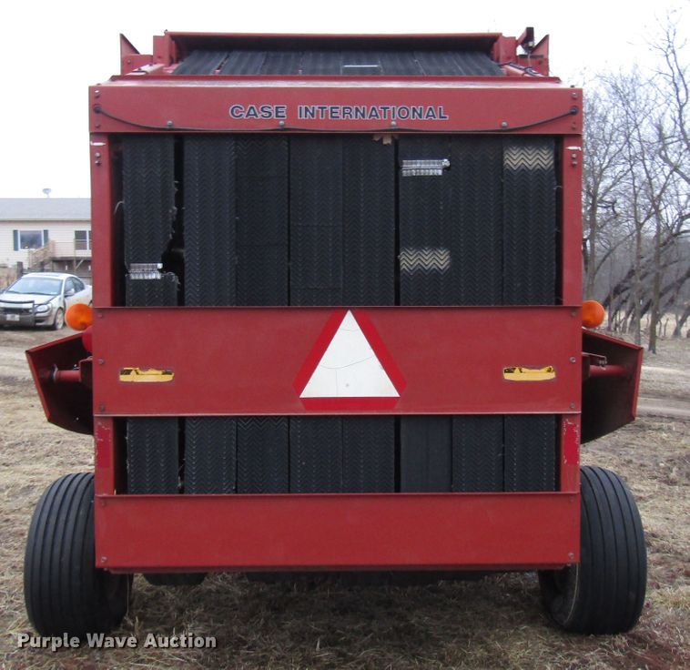 image for item DH8406 1990 Case IH 8460 round baler
