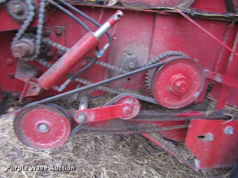 image for item DH8406 1990 Case IH 8460 round baler