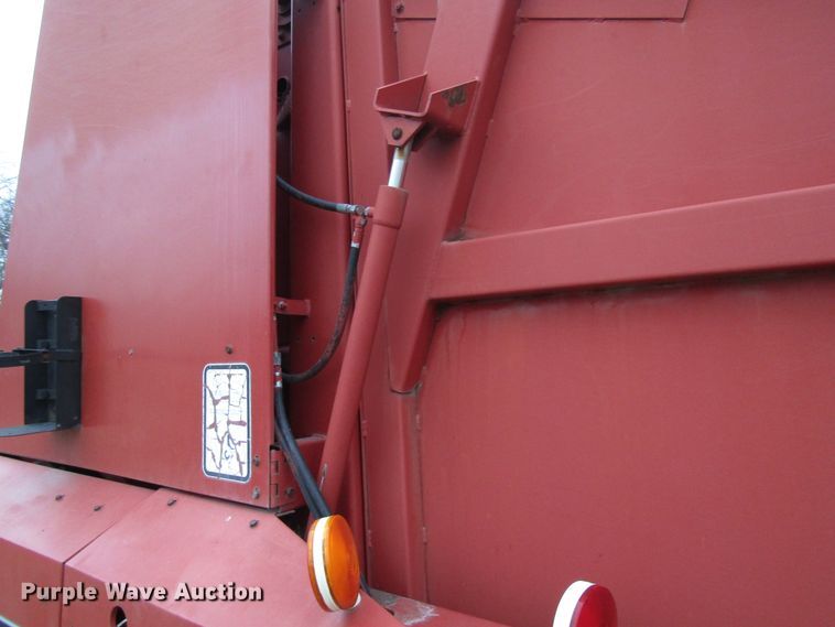 image for item DH8406 1990 Case IH 8460 round baler