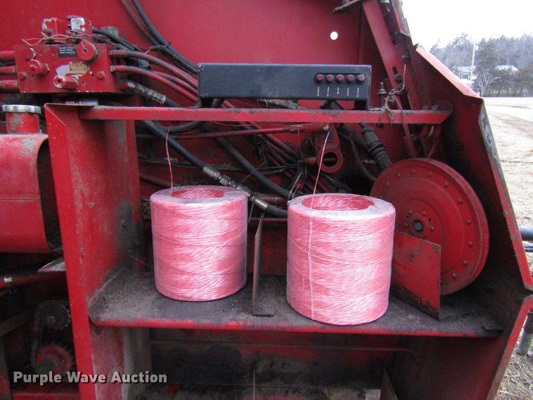 image for item DH8406 1990 Case IH 8460 round baler