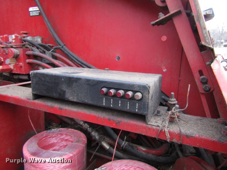 image for item DH8406 1990 Case IH 8460 round baler