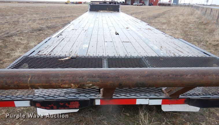 image for item DI0001 2005 Transcraft TL-2100 drop deck trailer