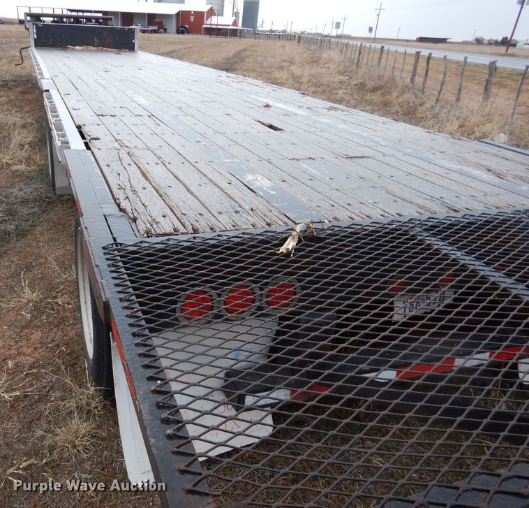 image for item DI0001 2005 Transcraft TL-2100 drop deck trailer