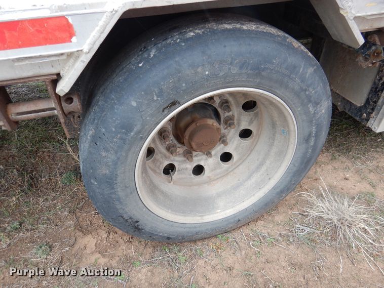 image for item DI0002 2005 Doonan 482VBNI4 drop deck trailer