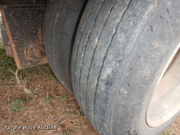 image for item DI0002 2005 Doonan 482VBNI4 drop deck trailer