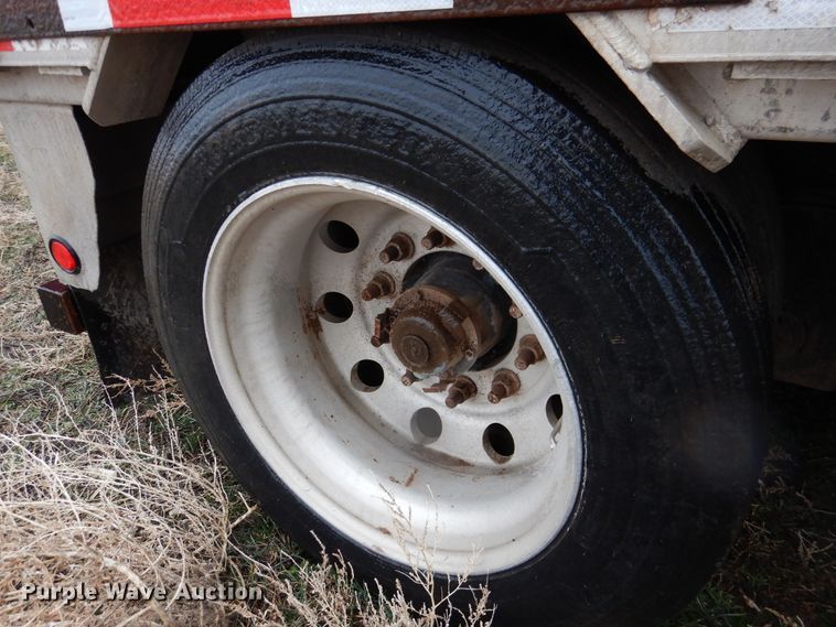 image for item DI0002 2005 Doonan 482VBNI4 drop deck trailer