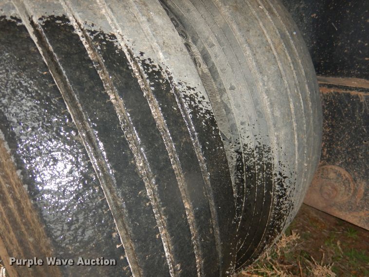 image for item DI0002 2005 Doonan 482VBNI4 drop deck trailer