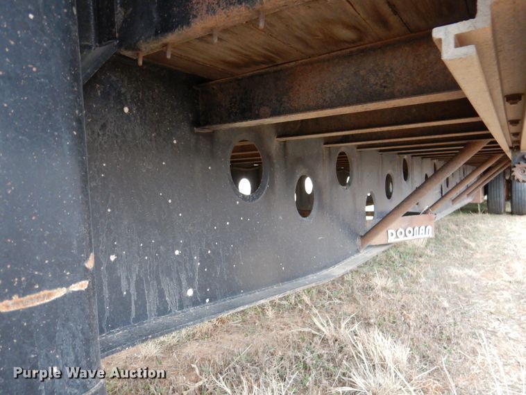 image for item DI0002 2005 Doonan 482VBNI4 drop deck trailer