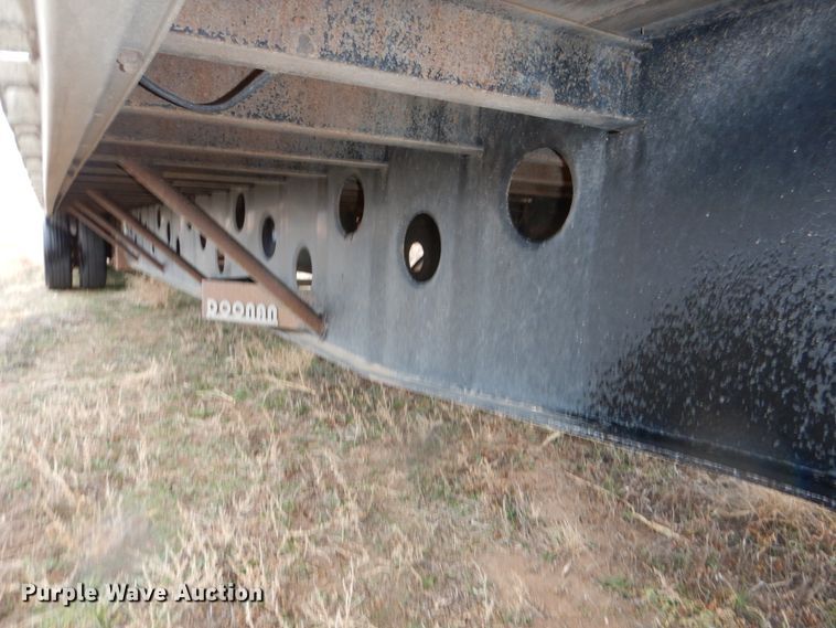image for item DI0002 2005 Doonan 482VBNI4 drop deck trailer