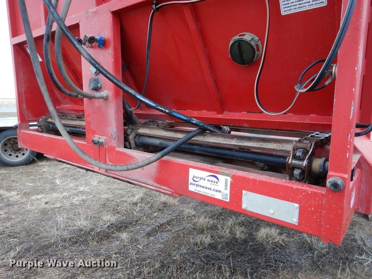 image for item DI0003 2014 Blatz 0311213021 live bottom silage trailer