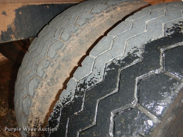 image for item DI0005 2014 Blatz 36B224BNR0314MTG live bottom silage trailer