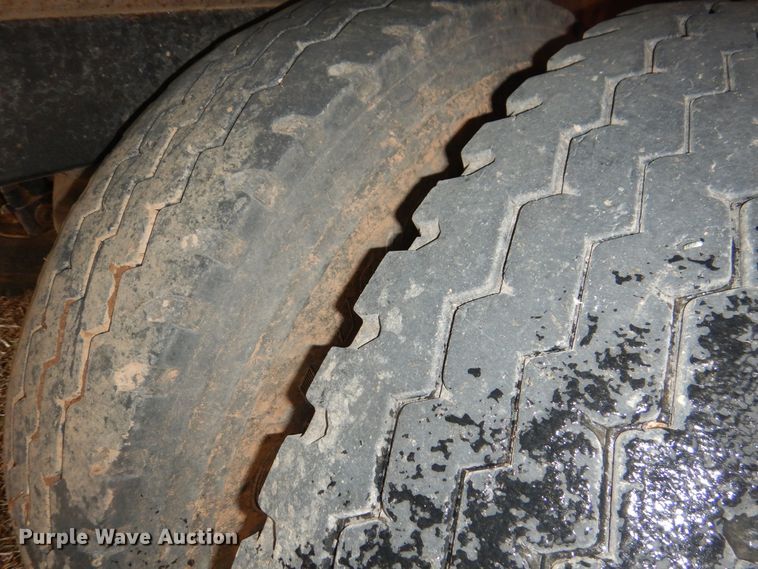 image for item DI0006 2014 Blatz 36B224BNR0314TG live bottom silage trailer