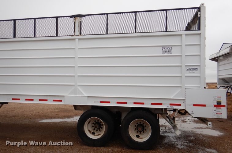 image for item DI0007 2017 Aulick 38672 live bottom silage trailer