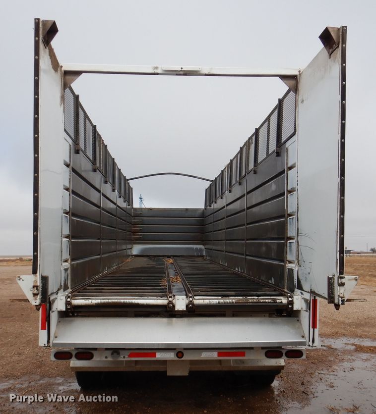 image for item DI0007 2017 Aulick 38672 live bottom silage trailer