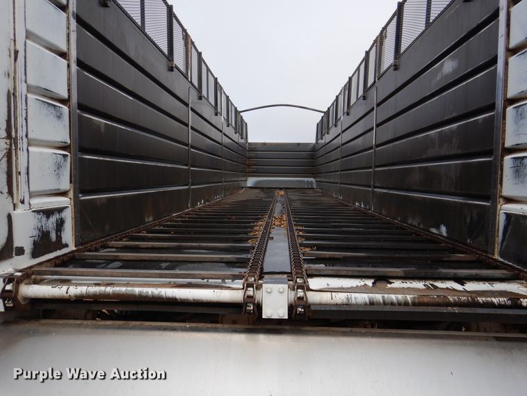 image for item DI0007 2017 Aulick 38672 live bottom silage trailer