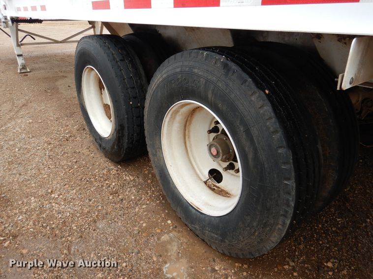 image for item DI0007 2017 Aulick 38672 live bottom silage trailer