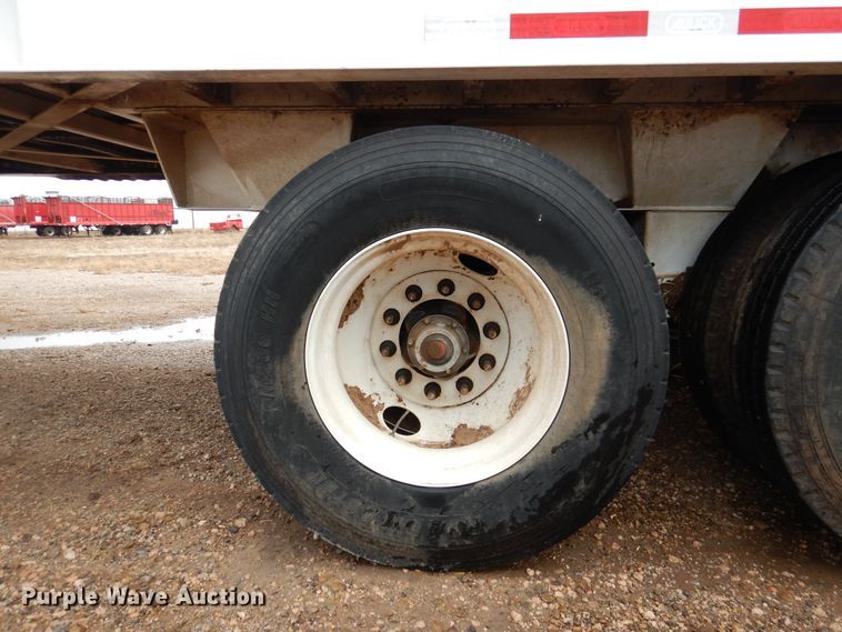 image for item DI0007 2017 Aulick 38672 live bottom silage trailer