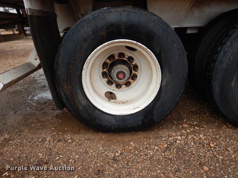 image for item DI0007 2017 Aulick 38672 live bottom silage trailer