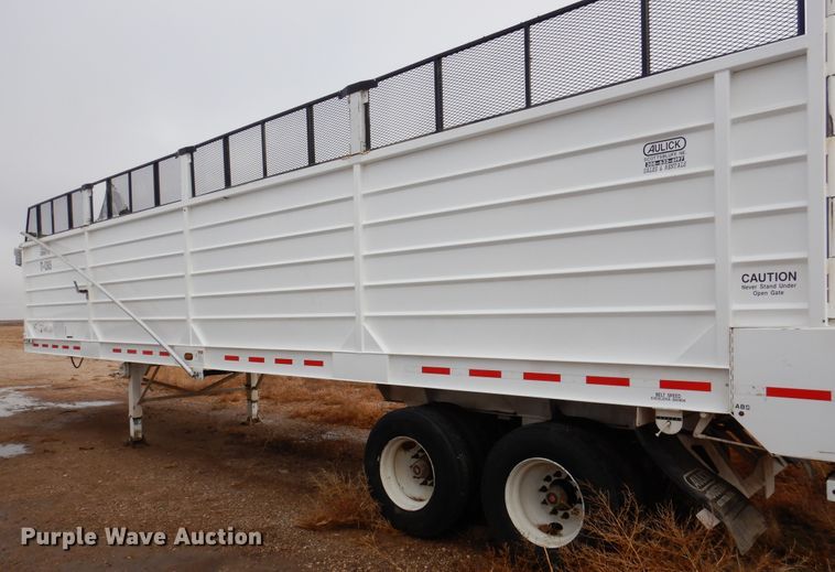 image for item DI0008 2017 Aulick 38572 live bottom silage trailer